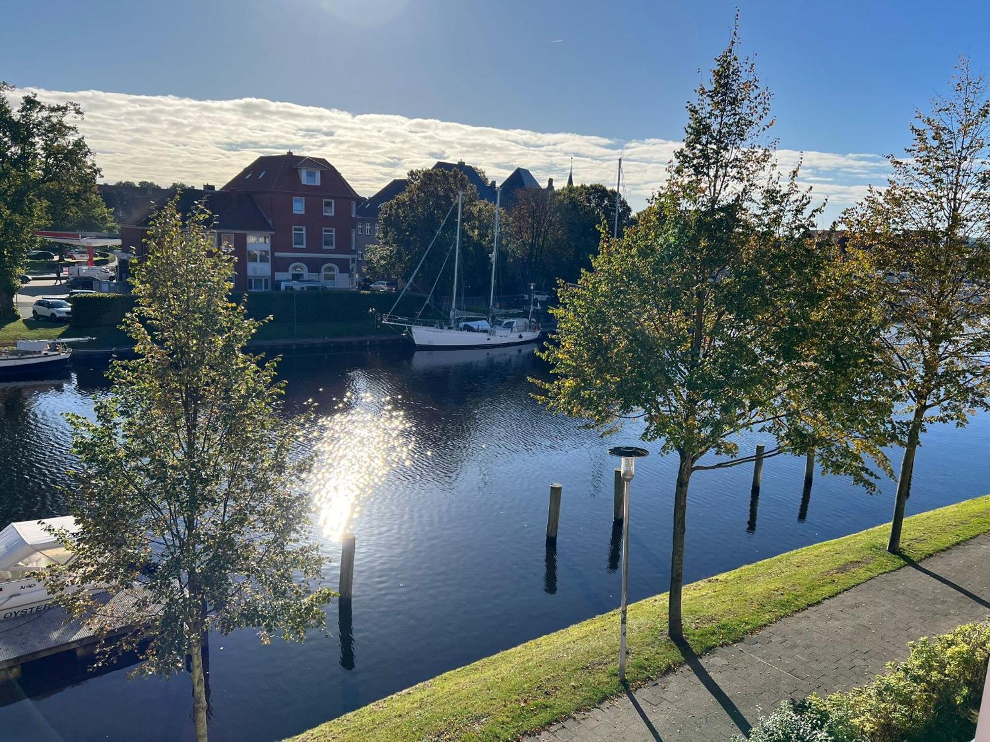 Gemuetliches Im Stadtkern Mit Kanalblick * Emden